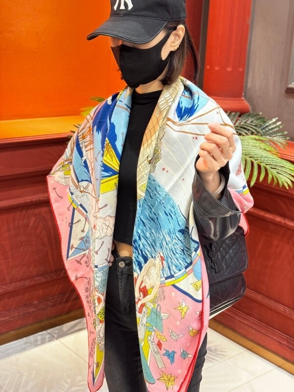 위핑,에르메스 Hermès 모던 클래식 패턴 빈티지 캐주얼 스카프 140*140cm