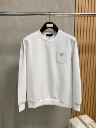 프라다 PRADA 삼각 로고 라운드 긴팔 남자 맨투맨
