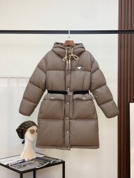프라다 PRADA 여성용 클래식 트라이앵글 로고 패션 허리 롱 다운 재킷