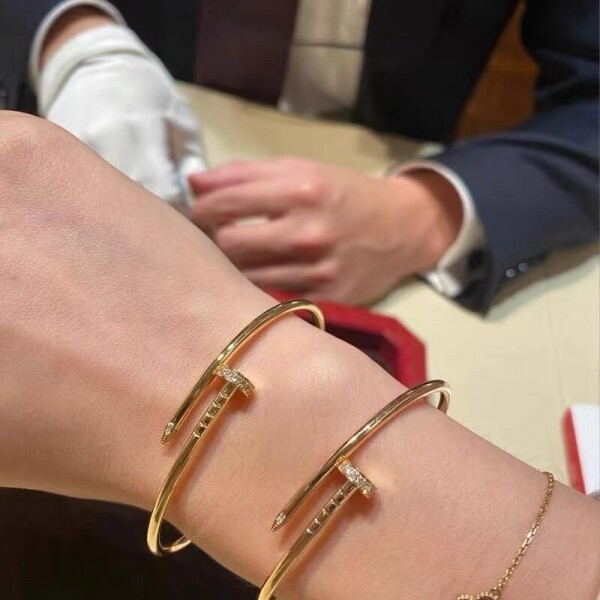 위핑,까르띠에 저스트앵끌루 브레이슬릿 골드 로즈골드 (JUSTE UN CLOU BRACELET)