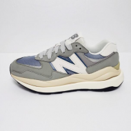 뉴발란스 뉴발란스 남여 공용 운동화 M5740LLG