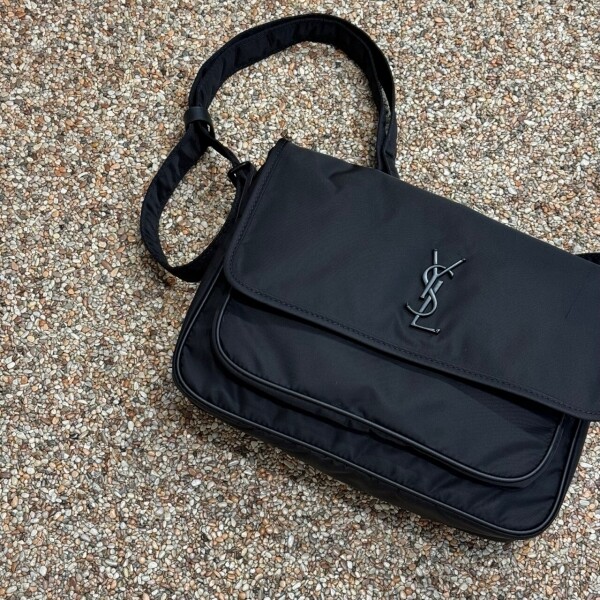 위핑,생로랑 니키 나일론 메신저백