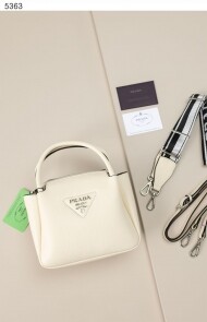 프라다 가죽 미니 핸드백