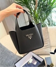 프라다 비텔로 다이노 가죽 토트백 미니
