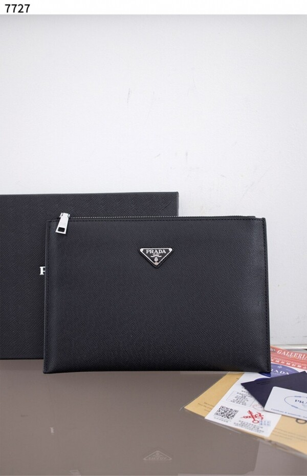 위핑,프라다 사피아노 클러치백