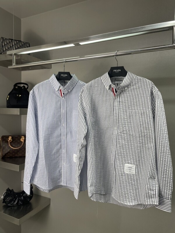 위핑,톰브라운 스트라이프 셔츠