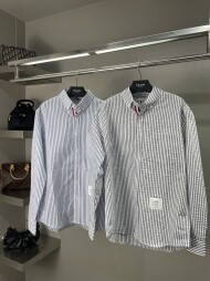 톰브라운 스트라이프 셔츠