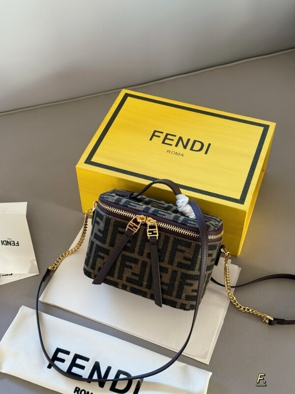 위핑,펜디 베니티백