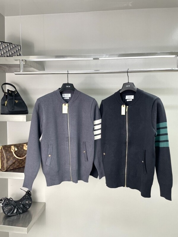 위핑,톰브라운 캐시미어 사선 집업