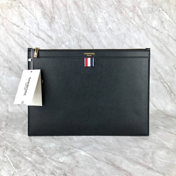 위핑,톰브라운 삼선 클러치백 GM