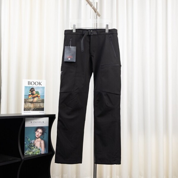 위핑,아크테릭스 ARC TERYX 클래식 로고 기모 캐주얼 팬츠