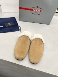 프라다 PRADA 가을 겨울 신상 기모 컴포트 여성 세미 슬리퍼