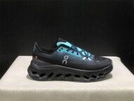 온 러닝화 클라우드 틸트 블랙 3ME10105859