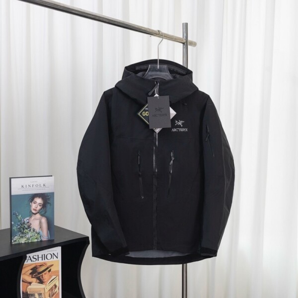 위핑,아크테릭스 ARC TERYX 클래식 아웃도어 캐주얼 후드 윈드브레이커 다운 재킷