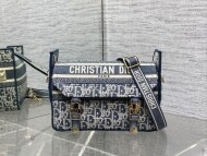 디올 네이비 크로스 숄더백