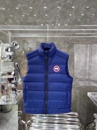 캐나다구스 Canada Goose 클래식 로고 민소매 커플 패딩 베스트