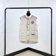 캐나다구스 Canada Goose 모던 하이넥 웜 민소매 커플 기모 조끼