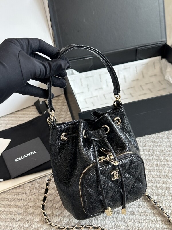 위핑,샤넬 패키지 신상품 달콤하고 쿨한 것을 모두 갖춘 샤넬 샤넬 작은 물통 방대한 패션 블로거