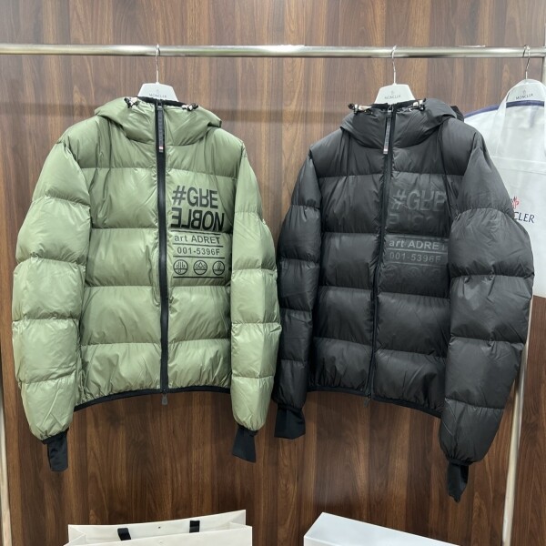 위핑,몽클레어 Mazod 마조드 패딩 점퍼