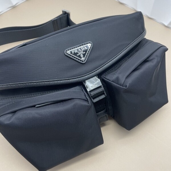 위핑,프라다 나일론 삼각 로고 투 포켓 숄더 백