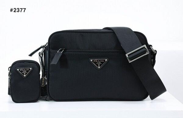 위핑,프라다  크로스 메신저백