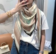 에르메스 Hermès 모던 클래식 패턴 빈티지 캐주얼 삼각 스카프