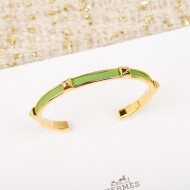 에르메스 Hermès H자 모양 스터드가 달린 클래식 빈티지 가죽 팔찌