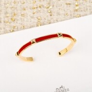 에르메스 Hermès H자 모양 스터드가 달린 클래식 빈티지 가죽 팔찌