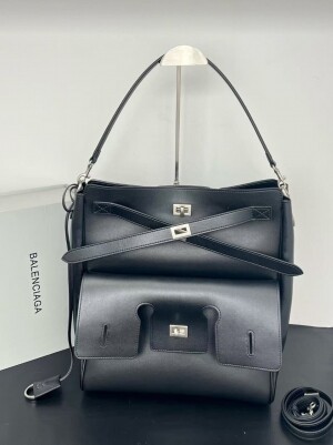 발렌시아가 벨에어 토트백