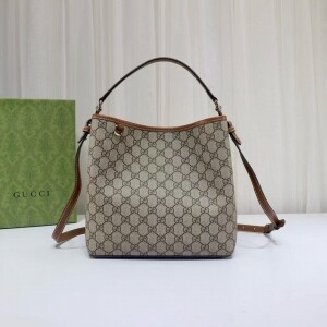 구찌 엠블럼 버킷 대