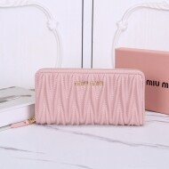 미우 미우 마테라쎄 라운드 지퍼 장지갑