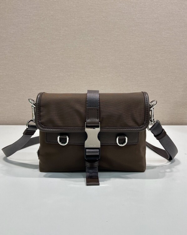 위핑,프라다 리나일론 스마트폰 케이스 2ZT071