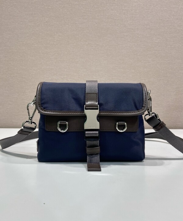 위핑,프라다 리나일론 스마트폰 케이스 2ZT071