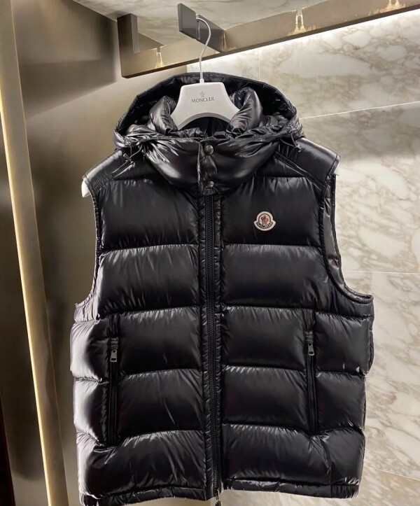 위핑,몽클레어 보르메스 패딩 조끼