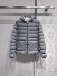 톰브라운 Thom Browne 모던 심플 커플 다운 점퍼