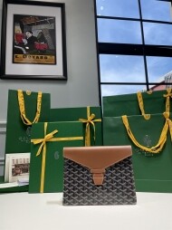 고야드 카몬도 2 클러치백 8049