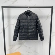 프라다 로고 패딩 점퍼