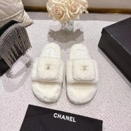 샤넬 CHANEL 클래식 로고 컴포트 일자 여성 퍼 슬리퍼