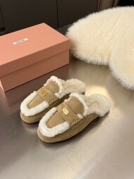 미우미우 MIU MIU 레터링 로고 편안하고 부드러운 여성용 털 슬리퍼