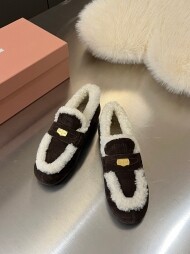 미우미우 MIU MIU 신상 컴포트 소프트 캐시미어 여성로퍼