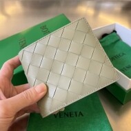 보테가베네타 인트레치아토 반지갑 605721