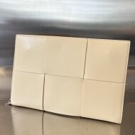 보테가베네타 아르코 인트레치아토 클러치백 680169