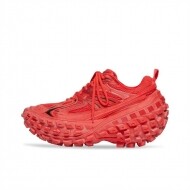 발렌시아가 디펜더 레드 685613W2RAA6010