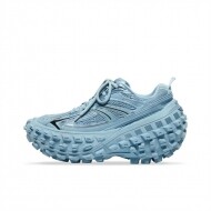 발렌시아가 디펜더 블루 685613W2RAA4000