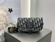 디올 바비 이스트웨스트백