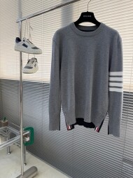 톰브라운 Thom Browne 캐주얼 루즈핏 트렌디 울 남성 니트