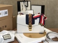 구찌 실비 숄더백 스몰 421882