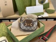 구찌 홀스빗 1955 스트랩 지갑 크로스백 미니 699760