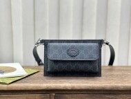 구찌 GG 인터로킹 벨트백 746300