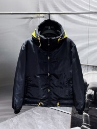 펜디 FENDI 클래식 모던 캐주얼 후드 패딩 코트